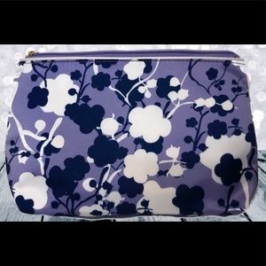 Estée Lauder Cosmetic Bag. NWOT